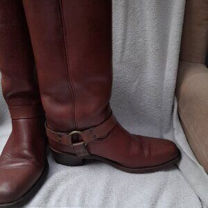 Boots- Men's Frye vintage brown 10.5